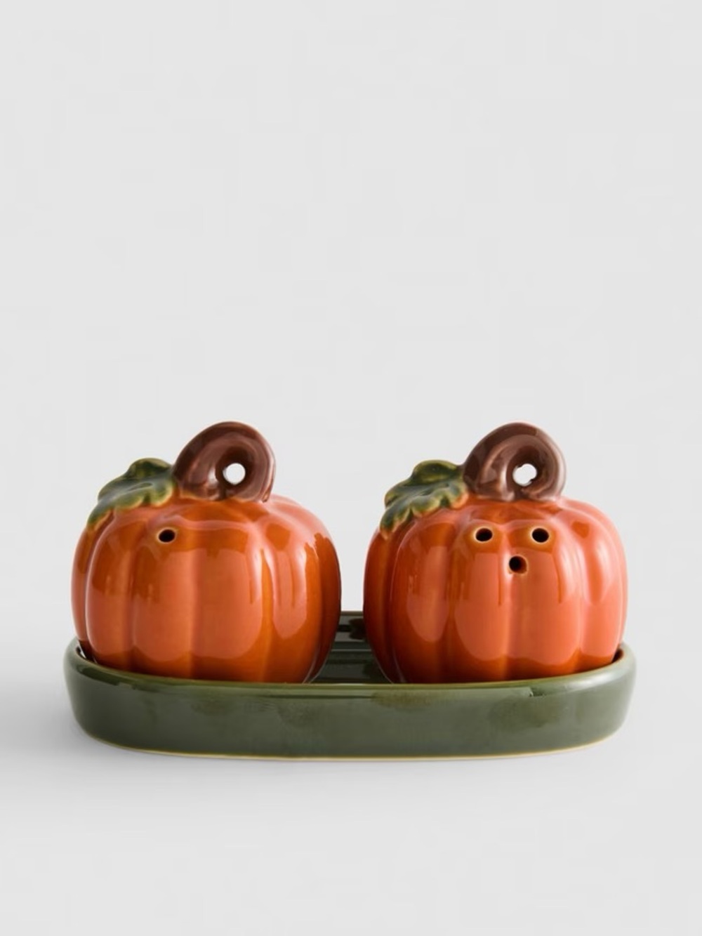 🎃 Pumpkin Ceramic Salt and Pepper Shaker Set with Tray Halloween fall decor